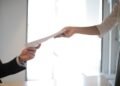 Como empresas podem prevenir assédio moral?