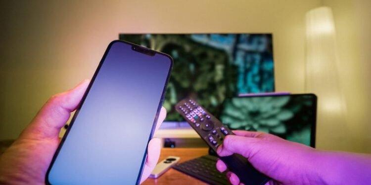IPTV para a família: organizando telas, perfis e horários em casa
